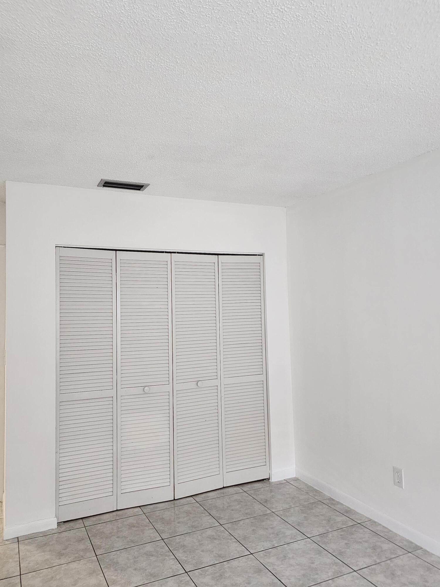 Residence photo 22