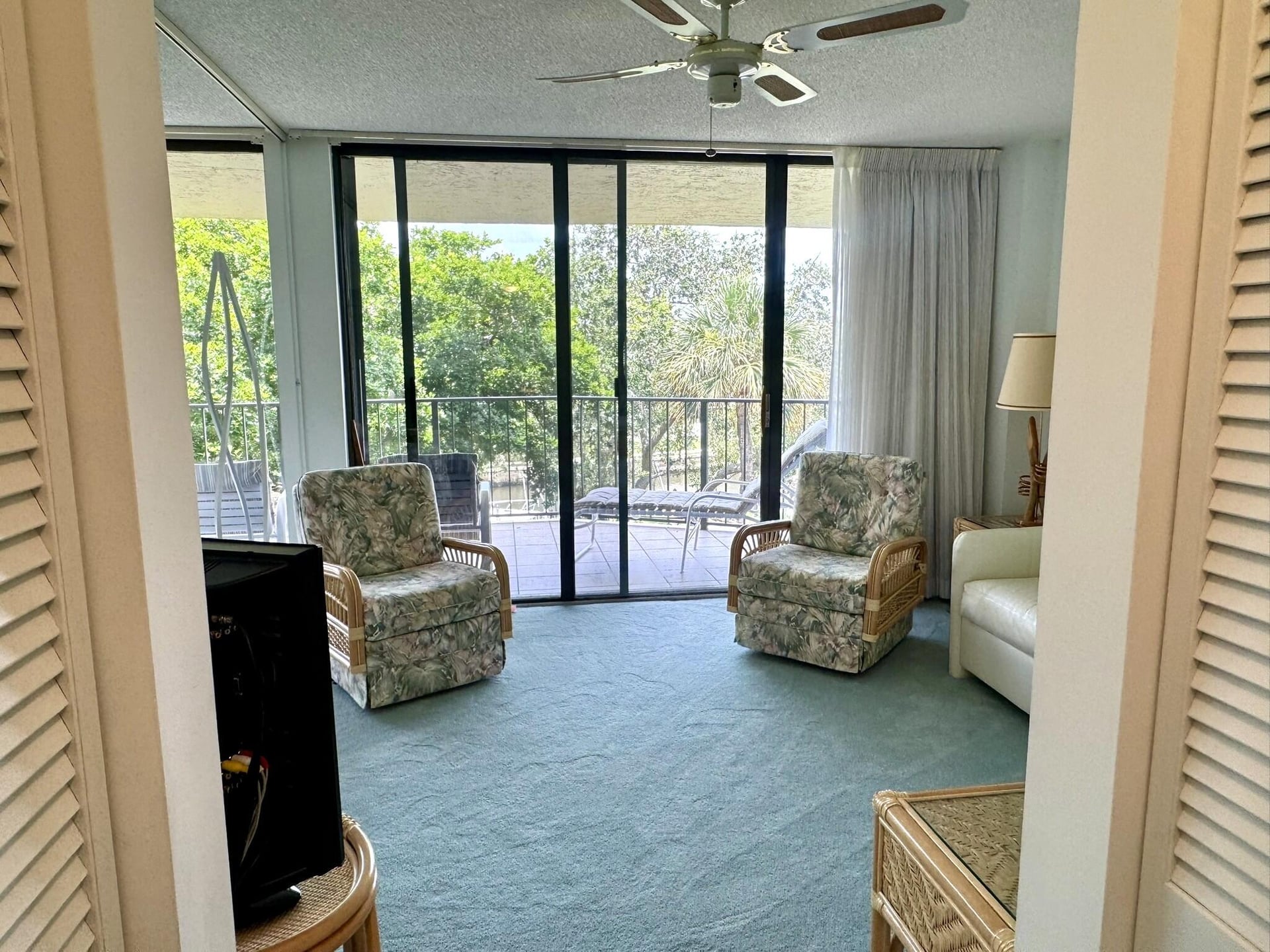 Unit 4100 photo 22
