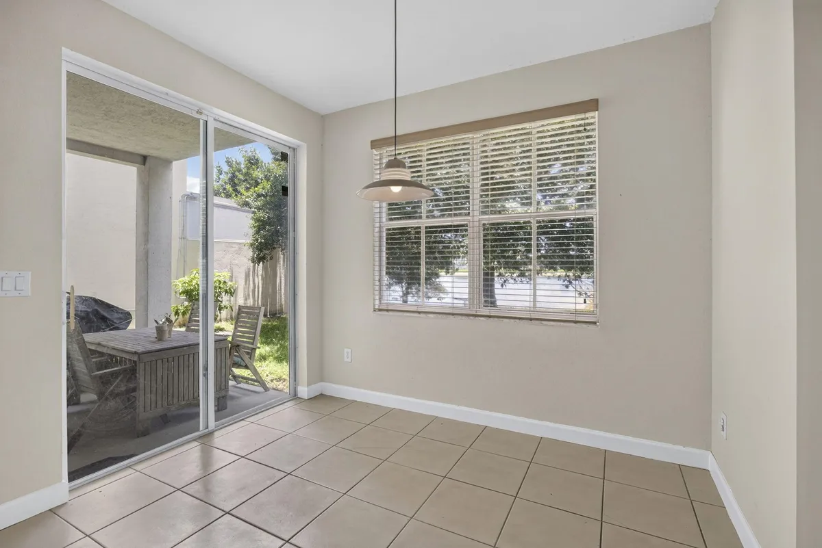 Residence photo 10