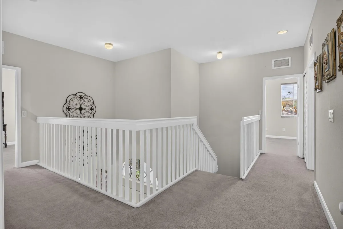 Residence photo 19