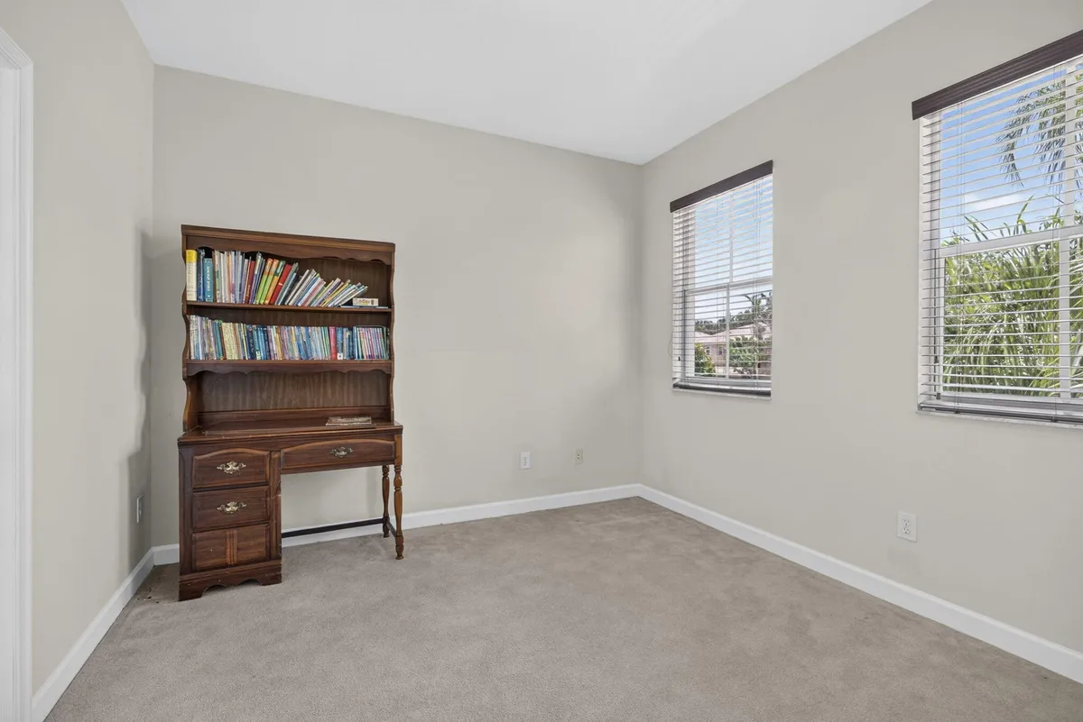 Residence photo 25