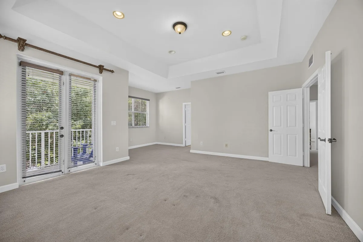 Residence photo 31