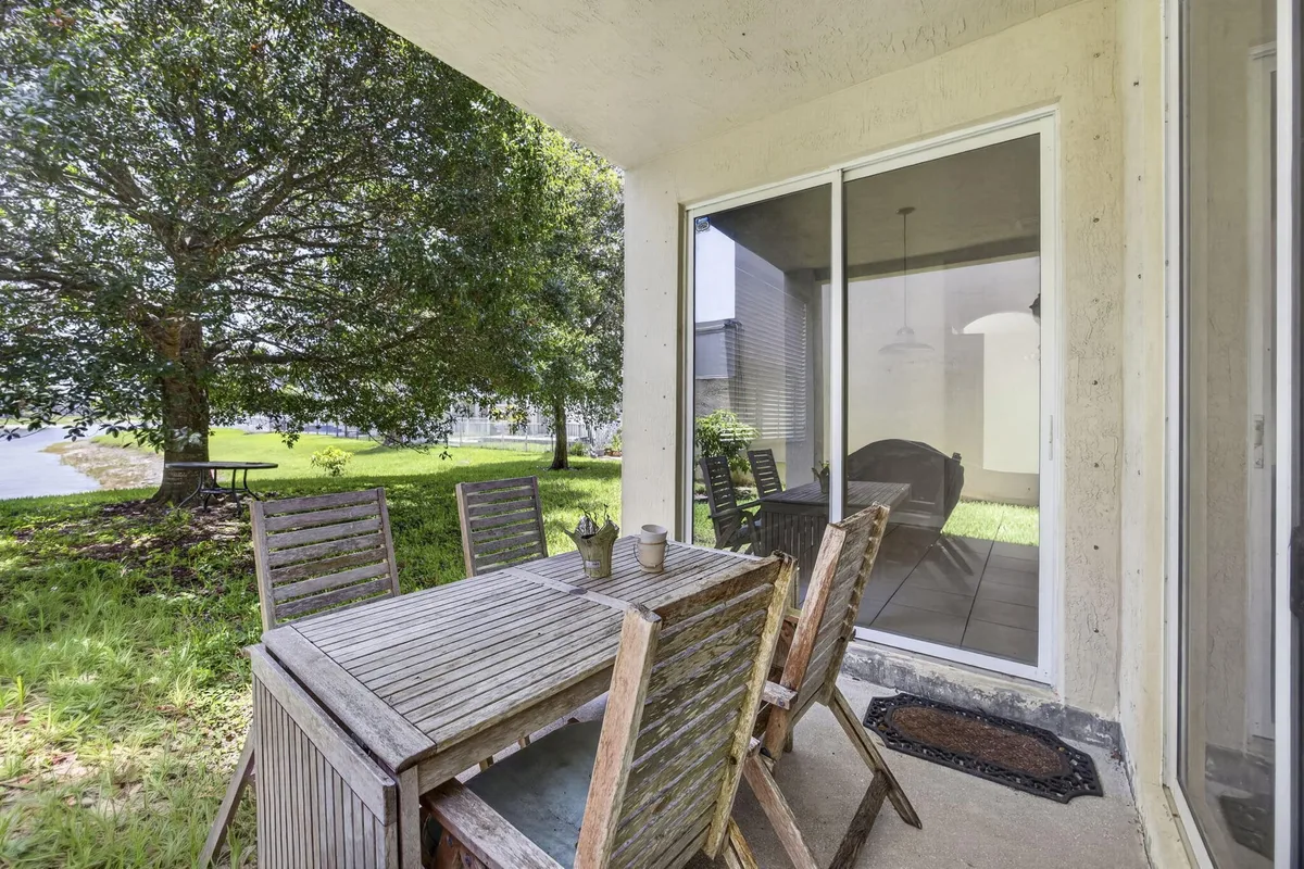 Residence photo 43