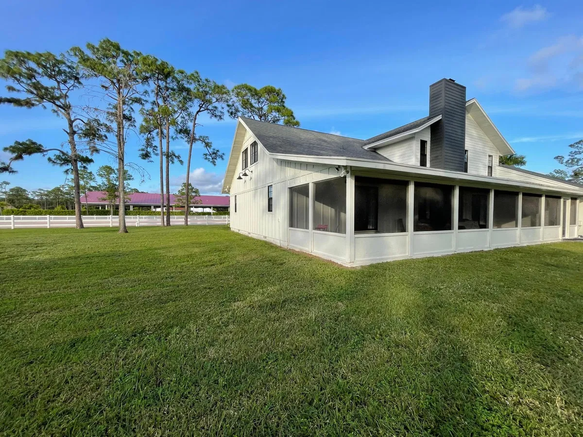 Residence photo 37