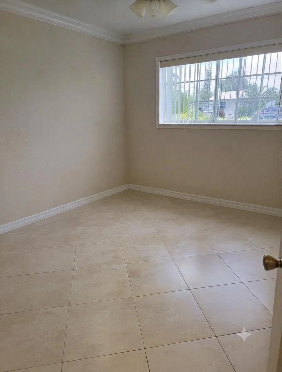 Residence photo 19