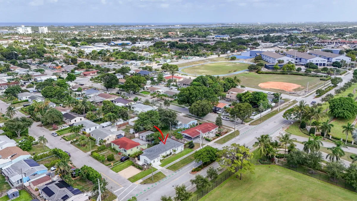West Palm Beach Residence photo 19