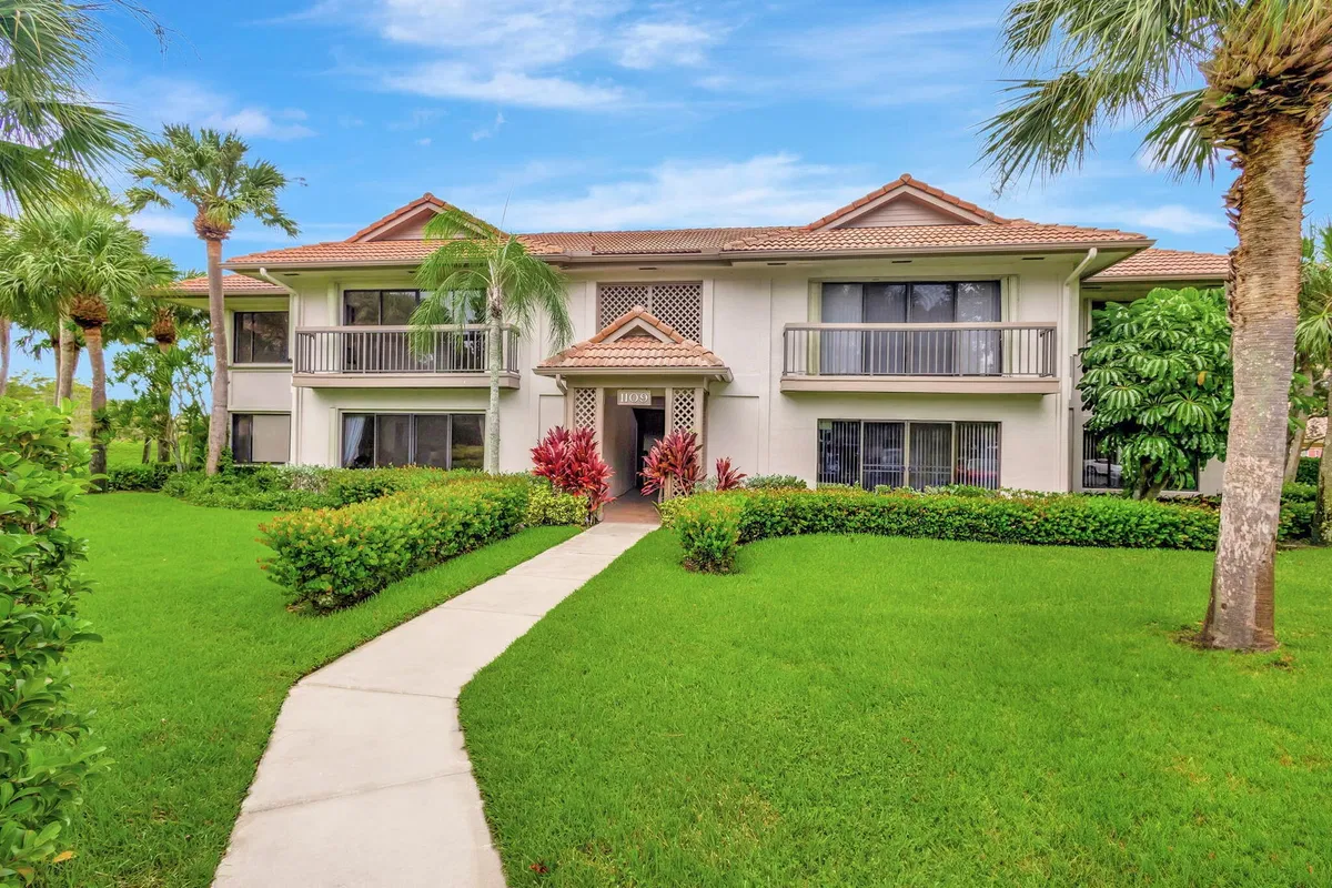 PGA National Palm Beach Gardens Unit 201