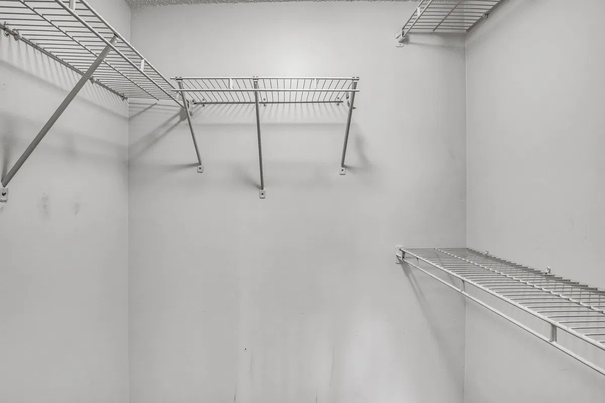 Unit 103 photo 16