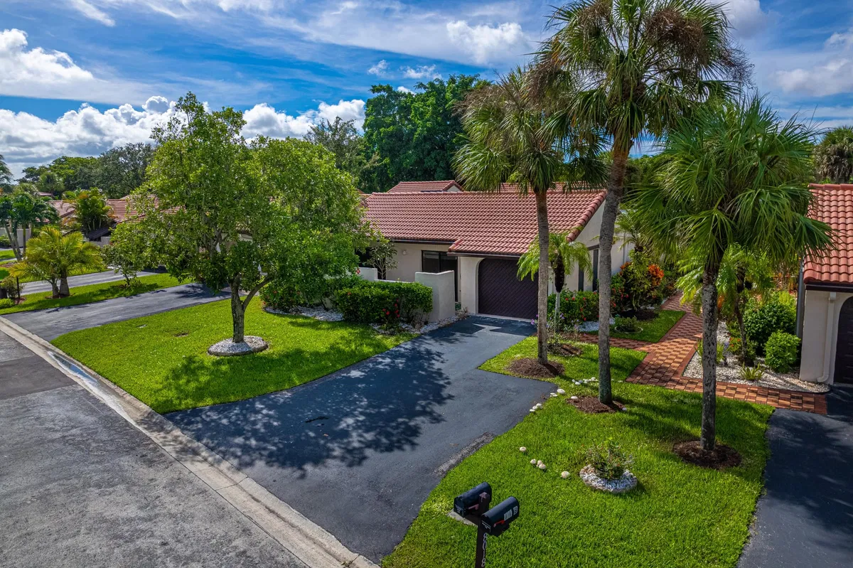 Boca Lago Country Club Homes Residence