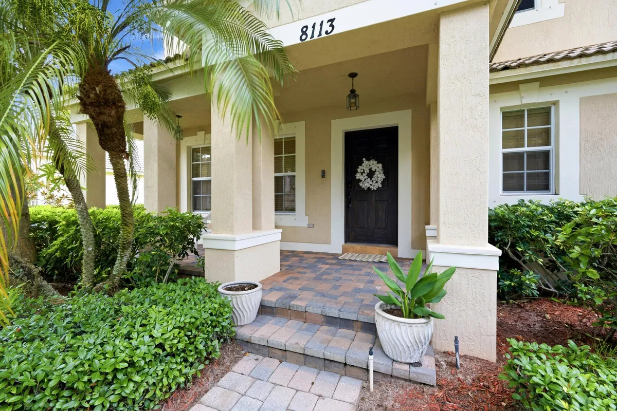 Residence photo 4