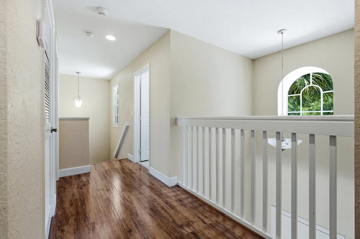 Residence photo 22