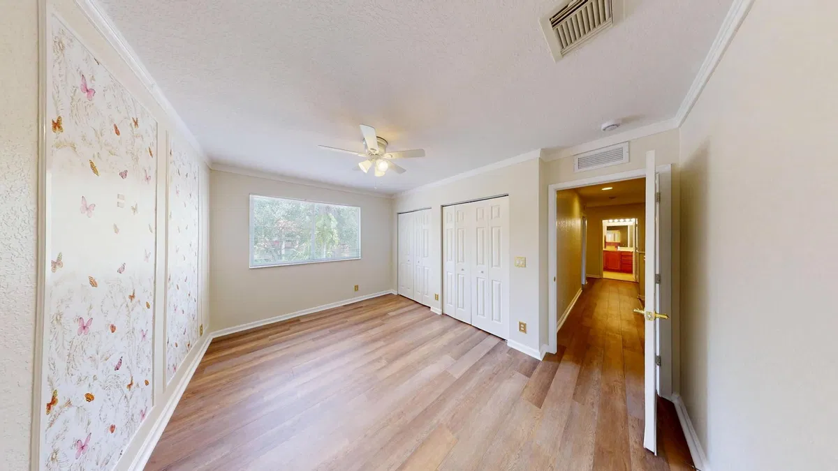Residence photo 19