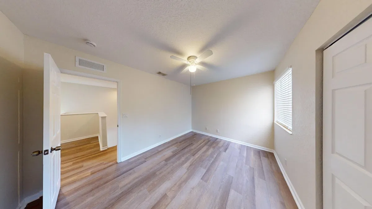 Residence photo 25