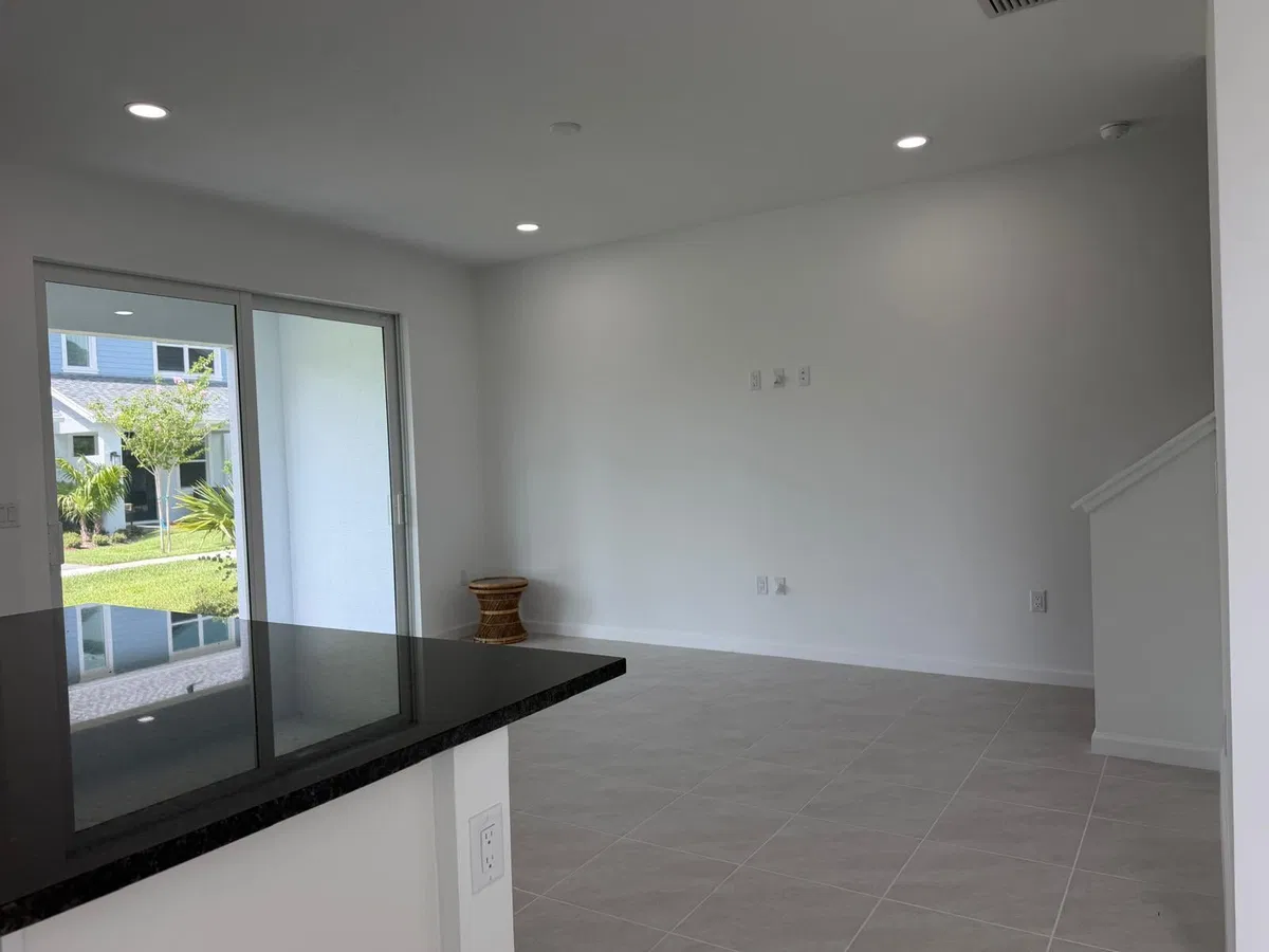 Residence photo 4
