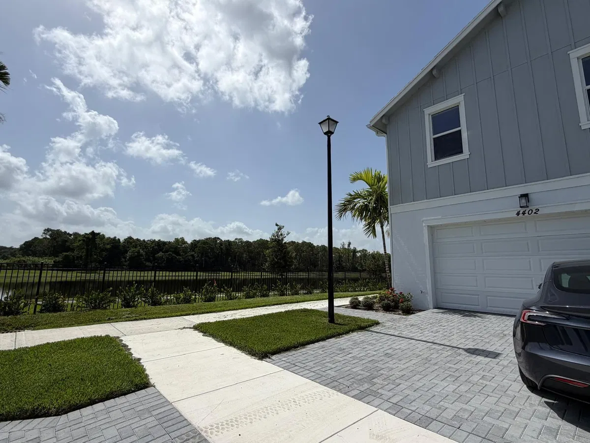 Residence photo 46