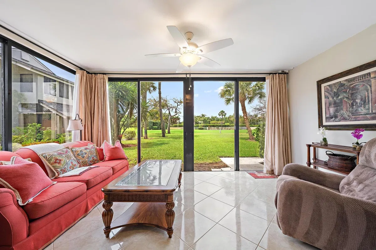  Residence photo 13