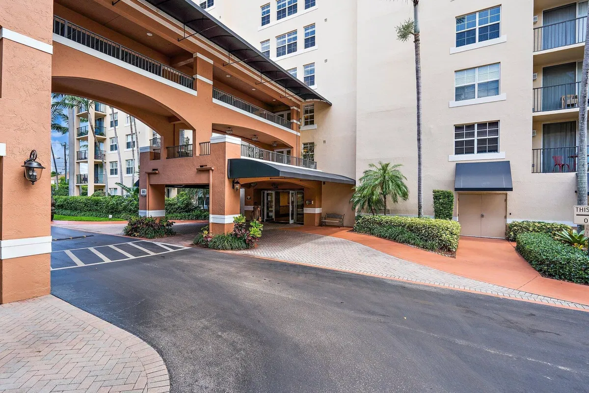Downtown West Palm Beach Unit 303 photo 25