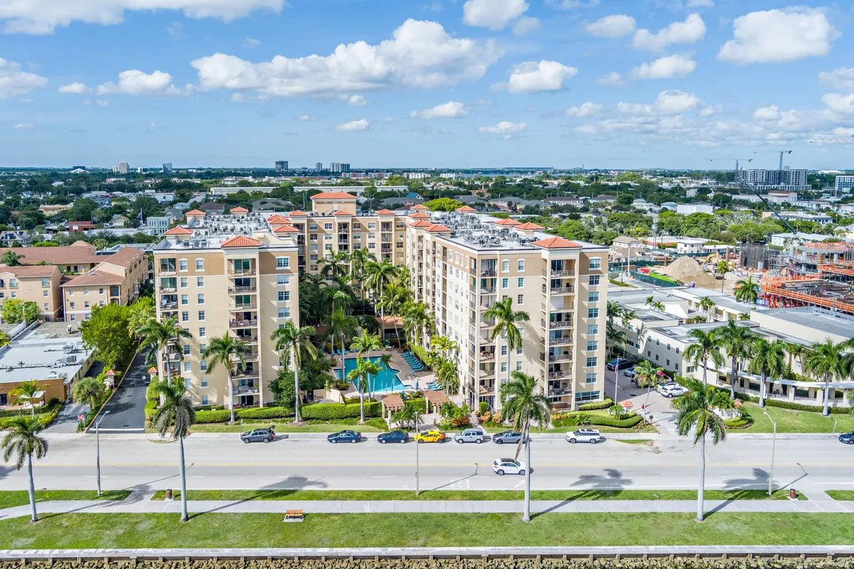 Flagler Pointe Unit 608 photo 31