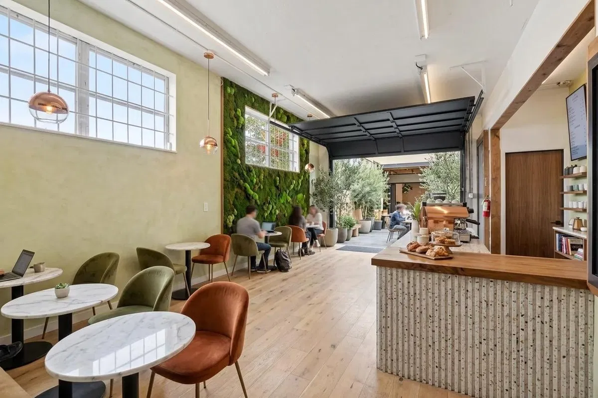 Residence photo 19