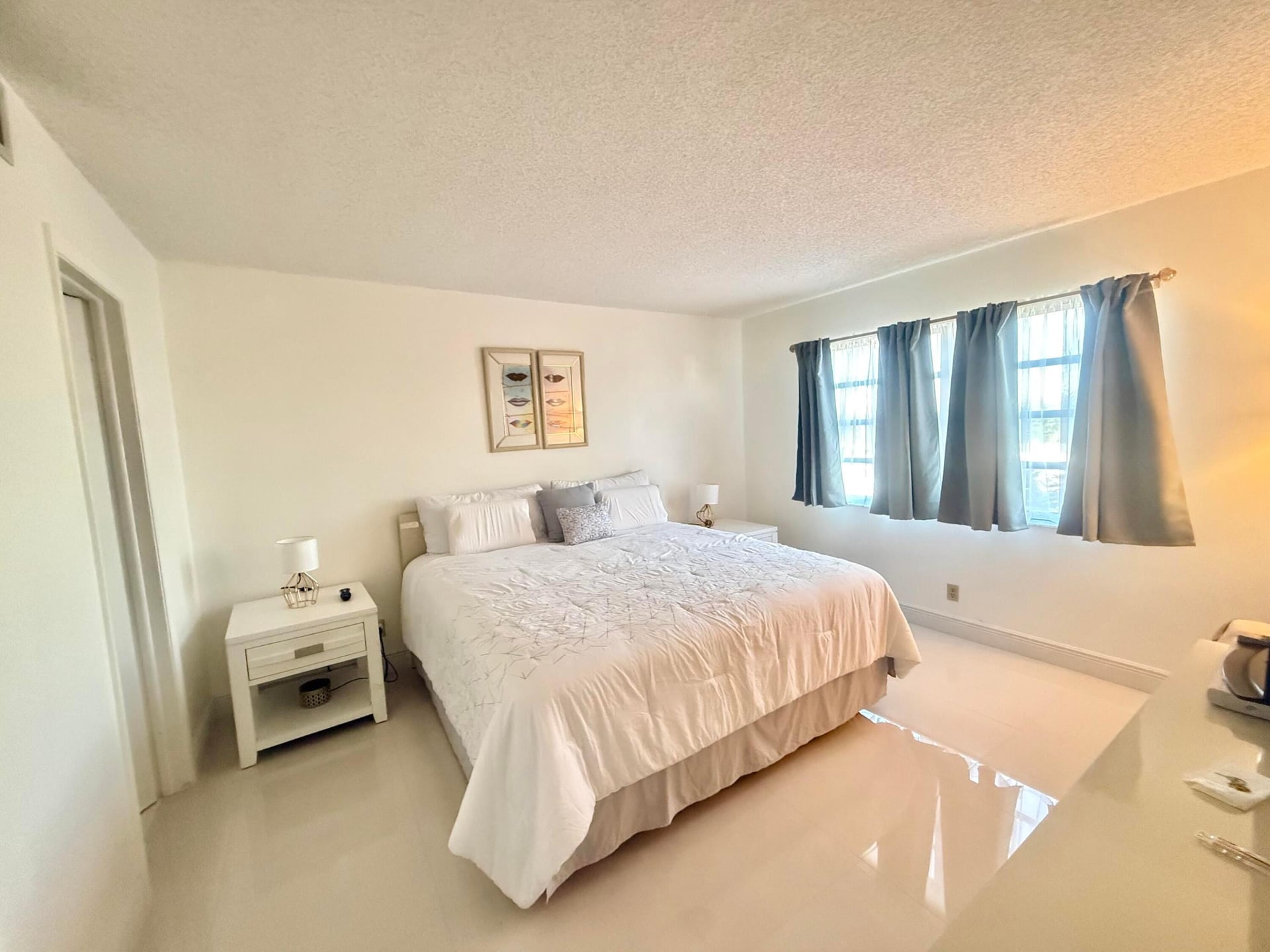  Unit 402 photo 16