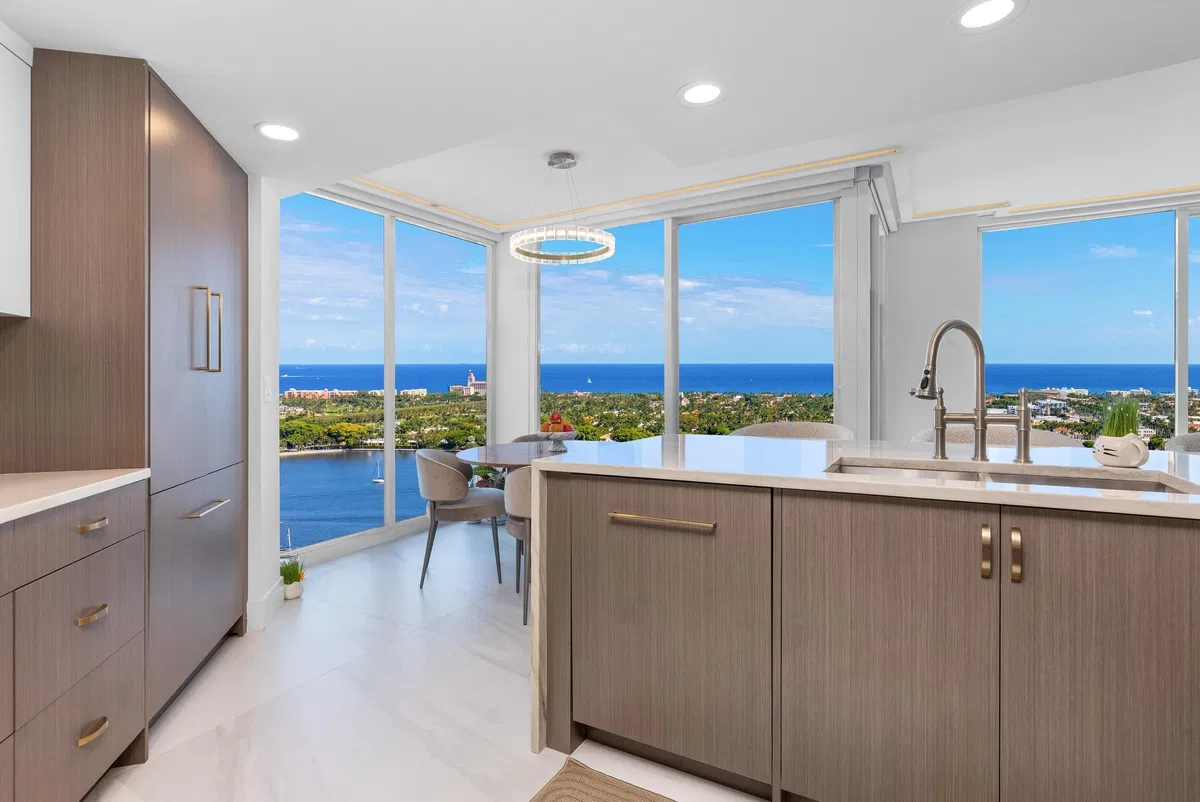 The Plaza of The Palm Beaches Unit 23A photo 19