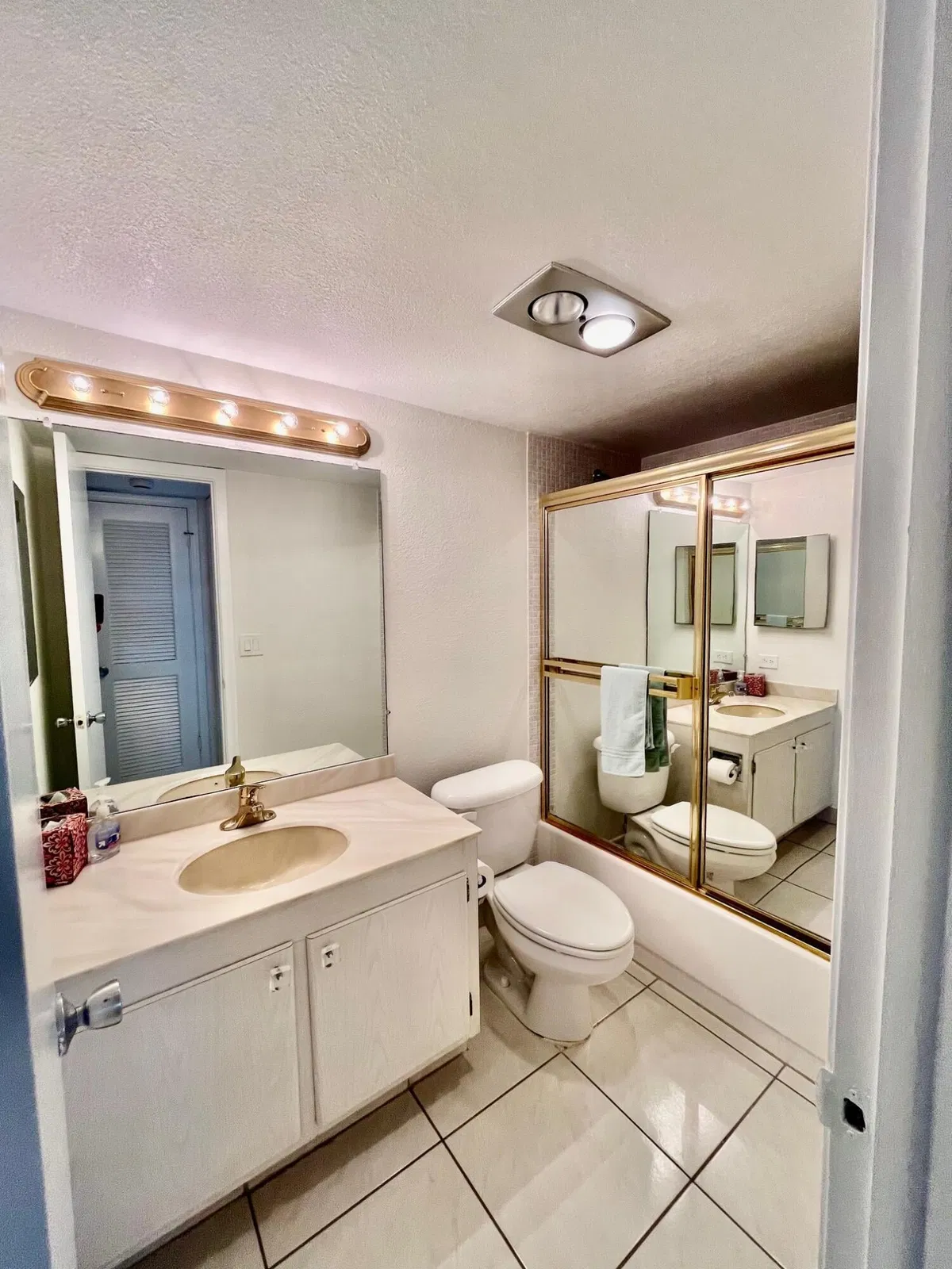 Unit 301 photo 25
