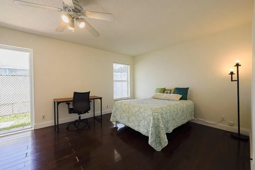 Residence photo 7