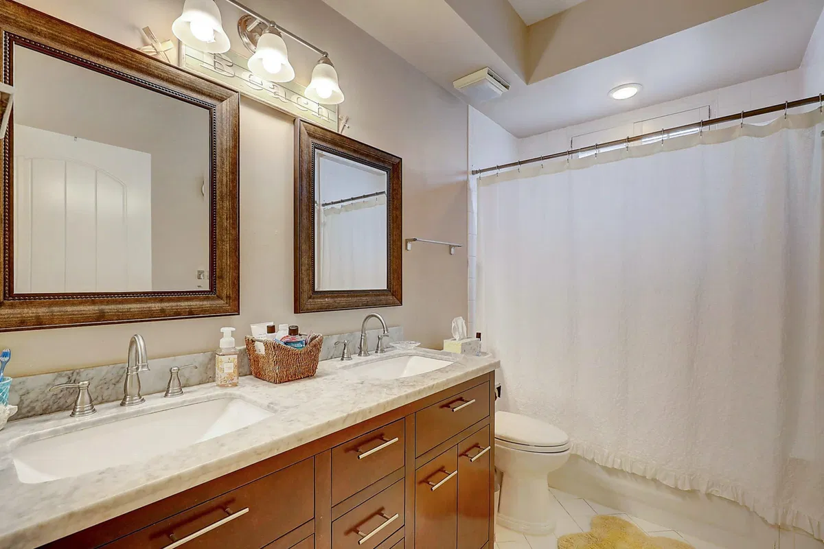 Residence photo 34