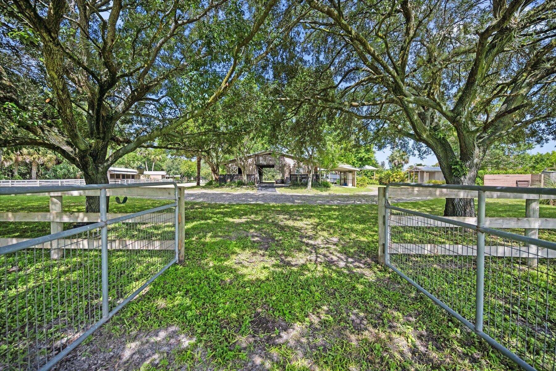 Residence photo 13