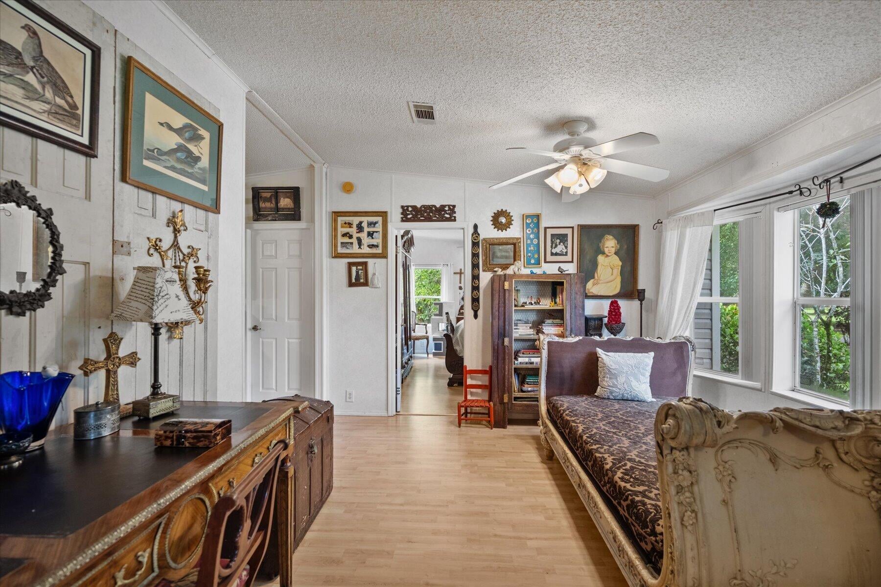 Residence photo 31