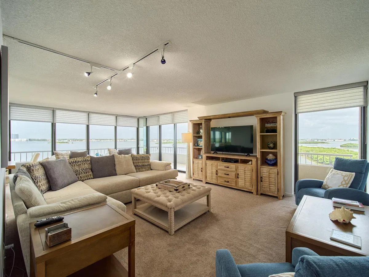 Water Glades Unit 9D photo 4