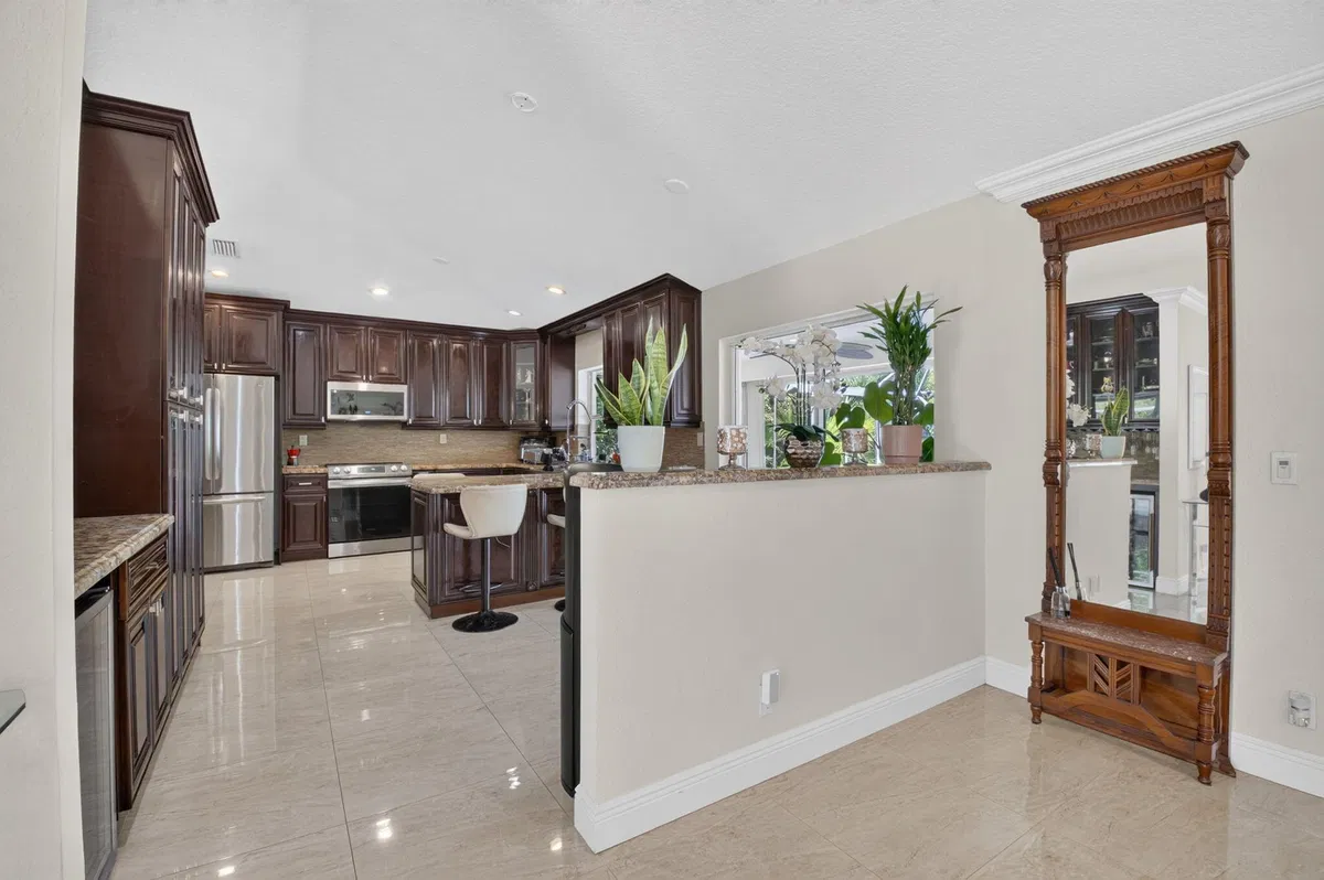Boca Isles Residence photo 16