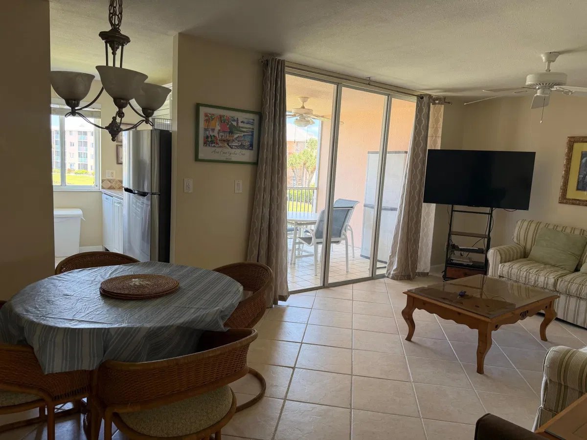 Unit f208 photo 10