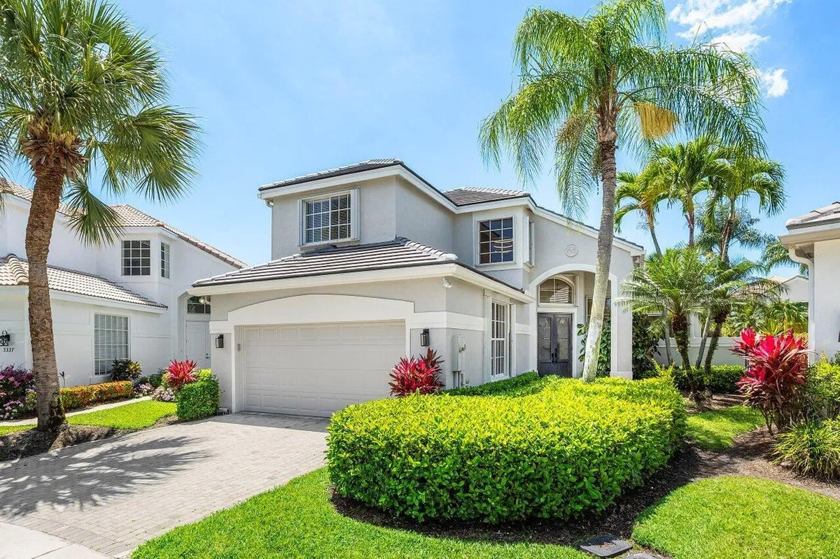 Woodfield Country Club Residence