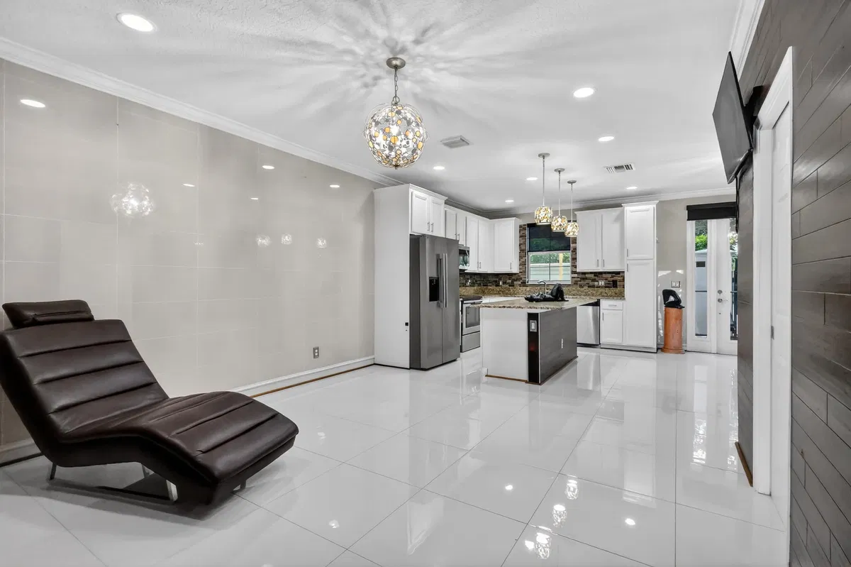 Residence photo 28