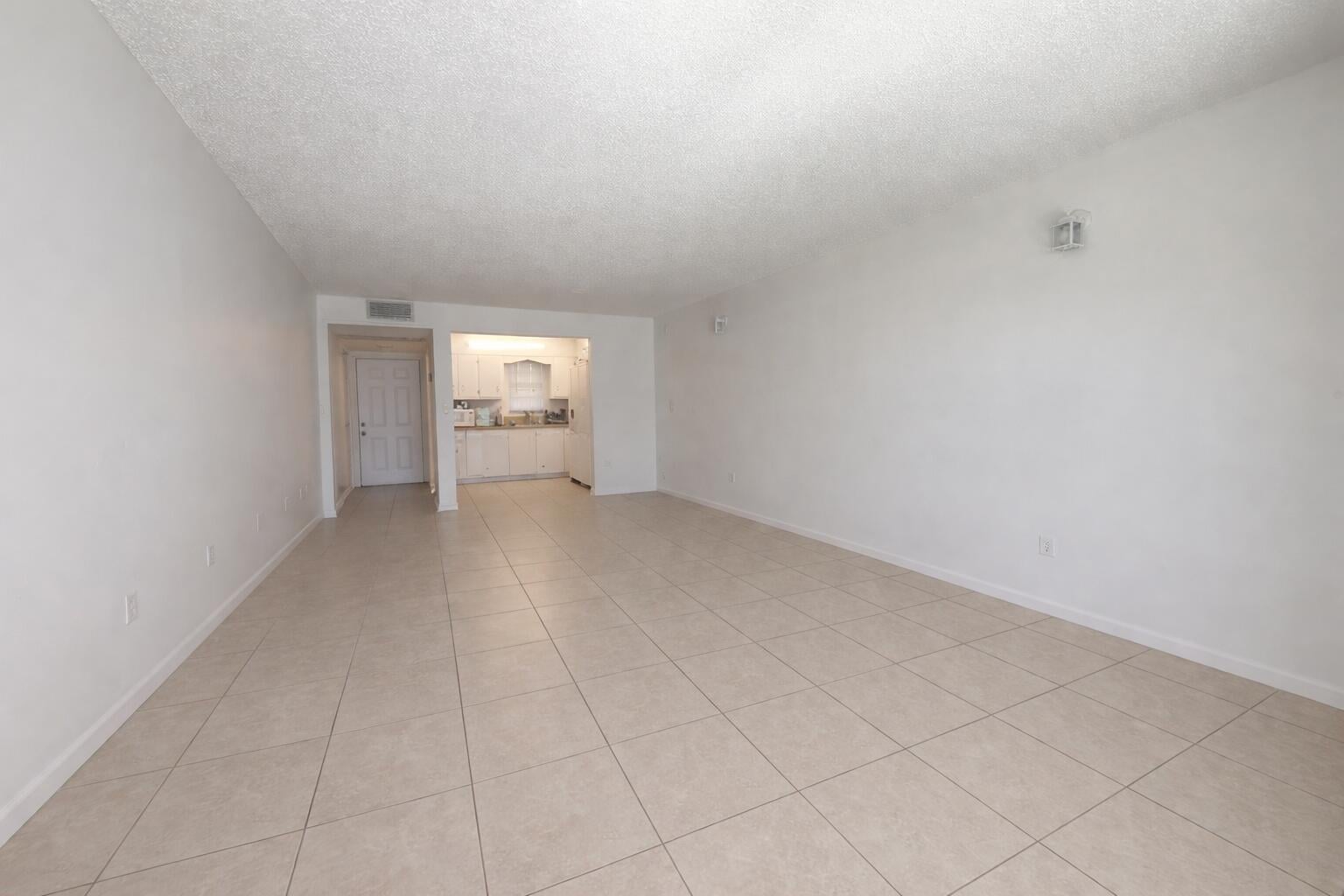 Unit 208 photo 22