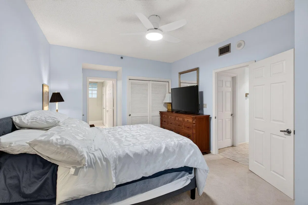 Unit 104A photo 79