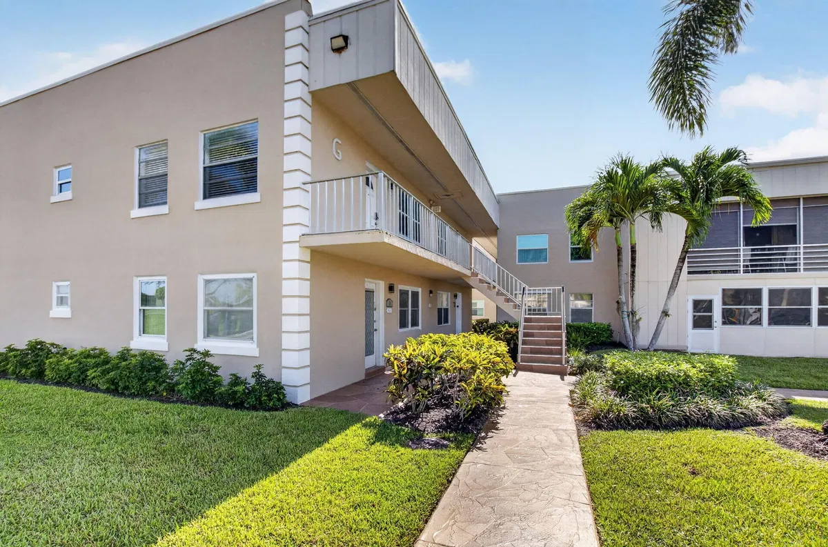 Residence photo 49
