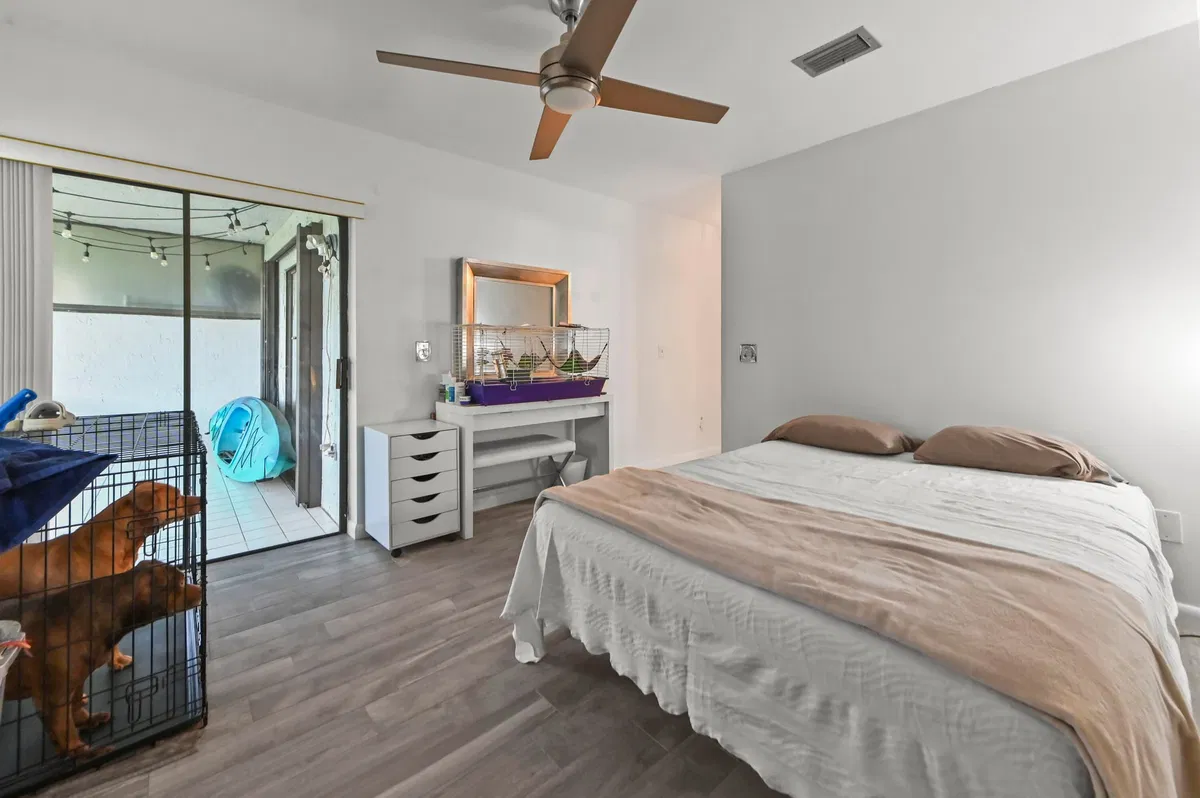 Residence photo 10