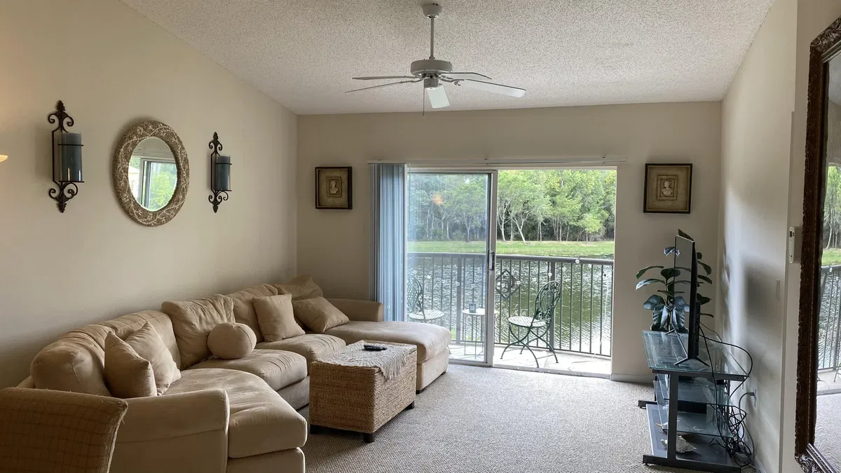 Unit 103 photo 10