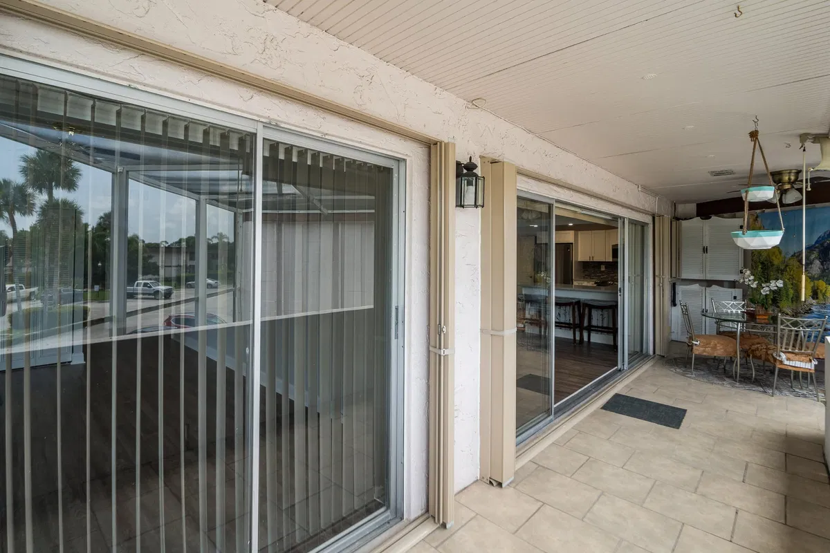 Unit 203 photo 25
