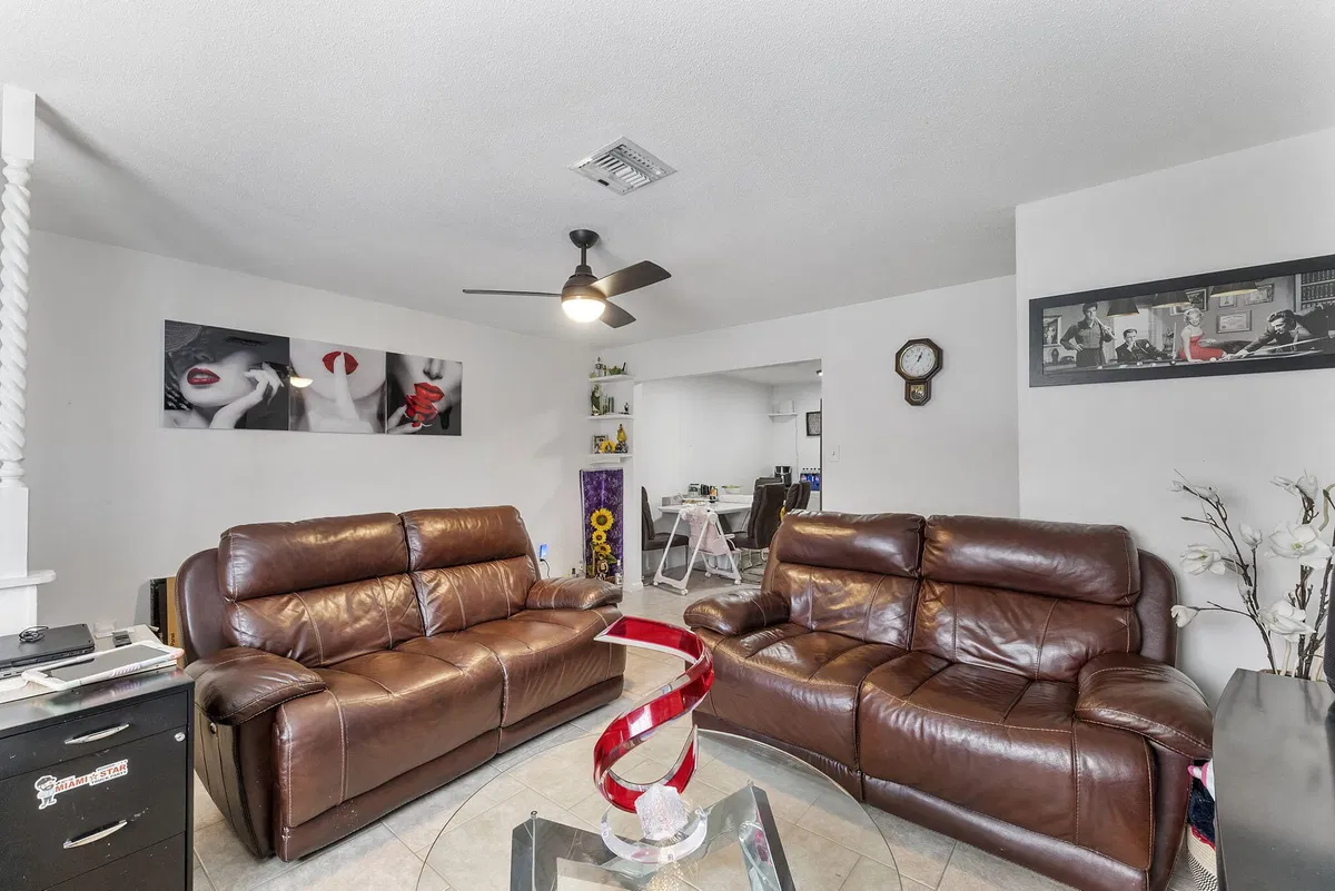 Residence photo 25