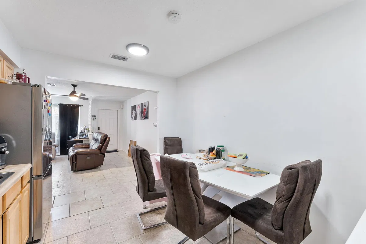Residence photo 28