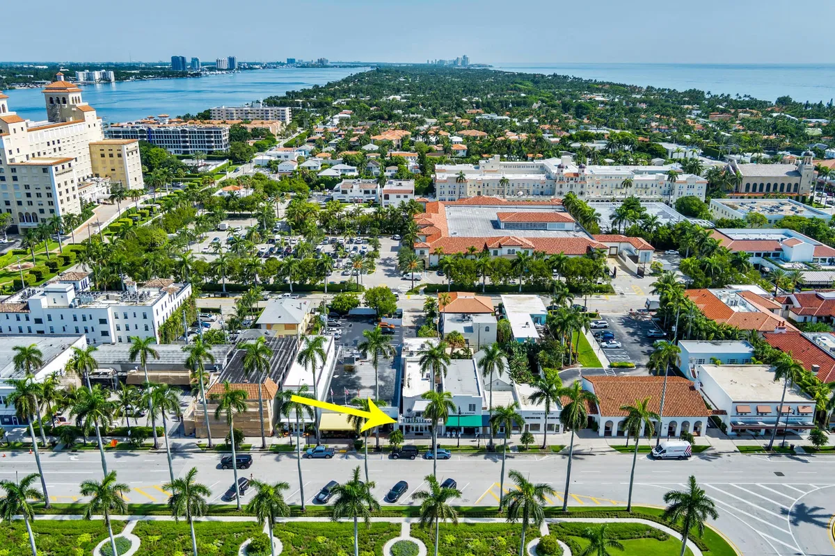 In-Town Palm Beach Residence photo 16