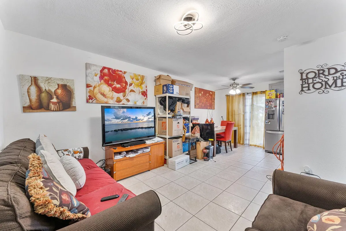 Residence photo 7