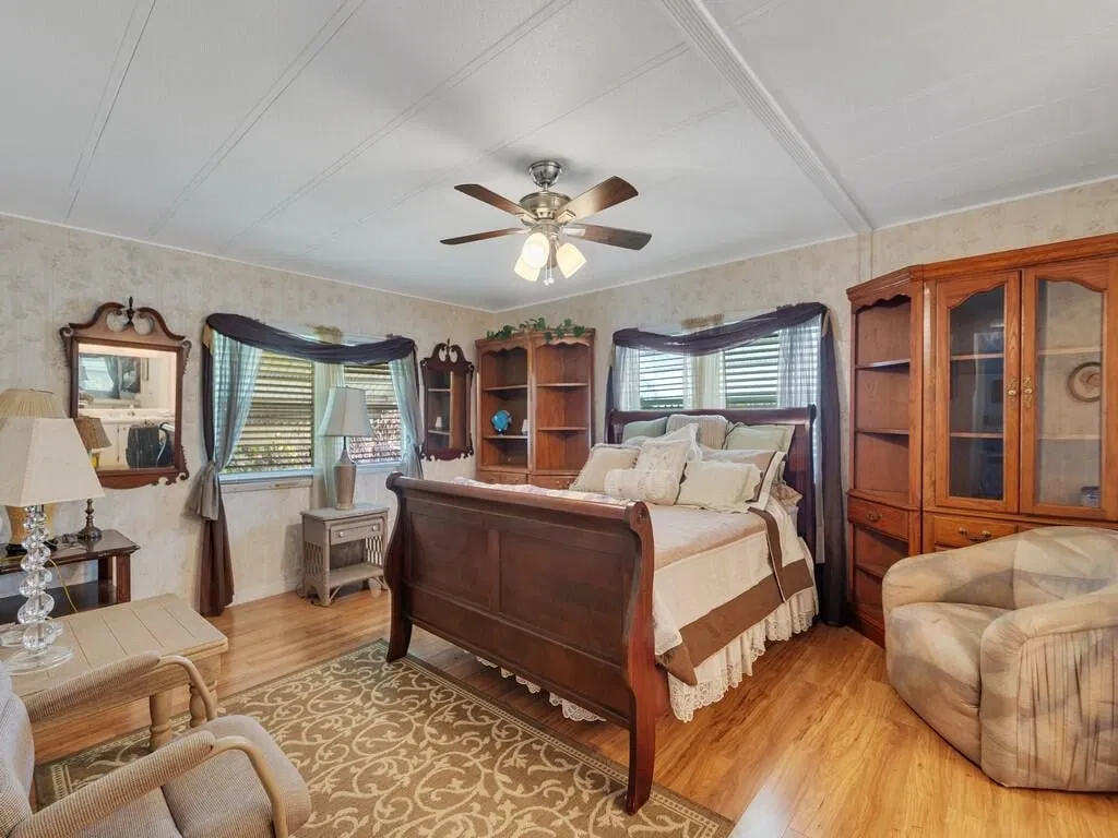 Residence photo 25