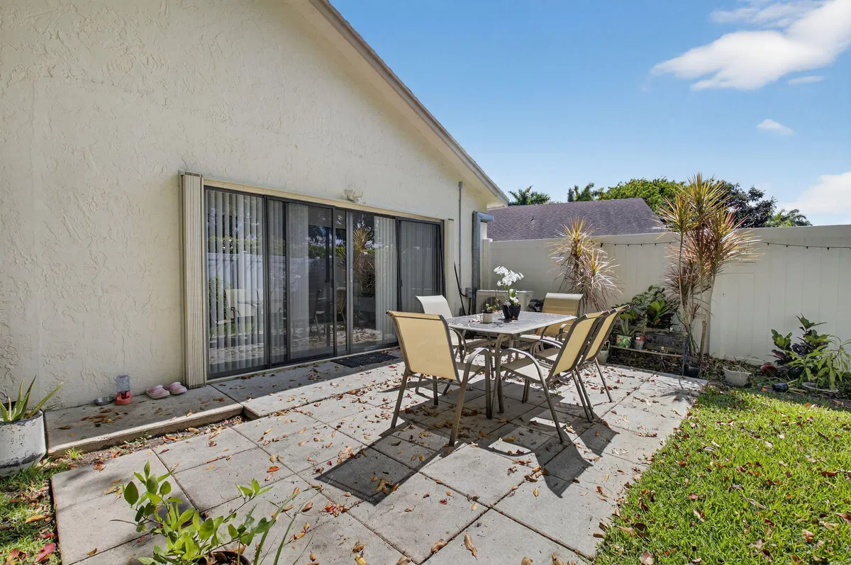  Residence photo 31