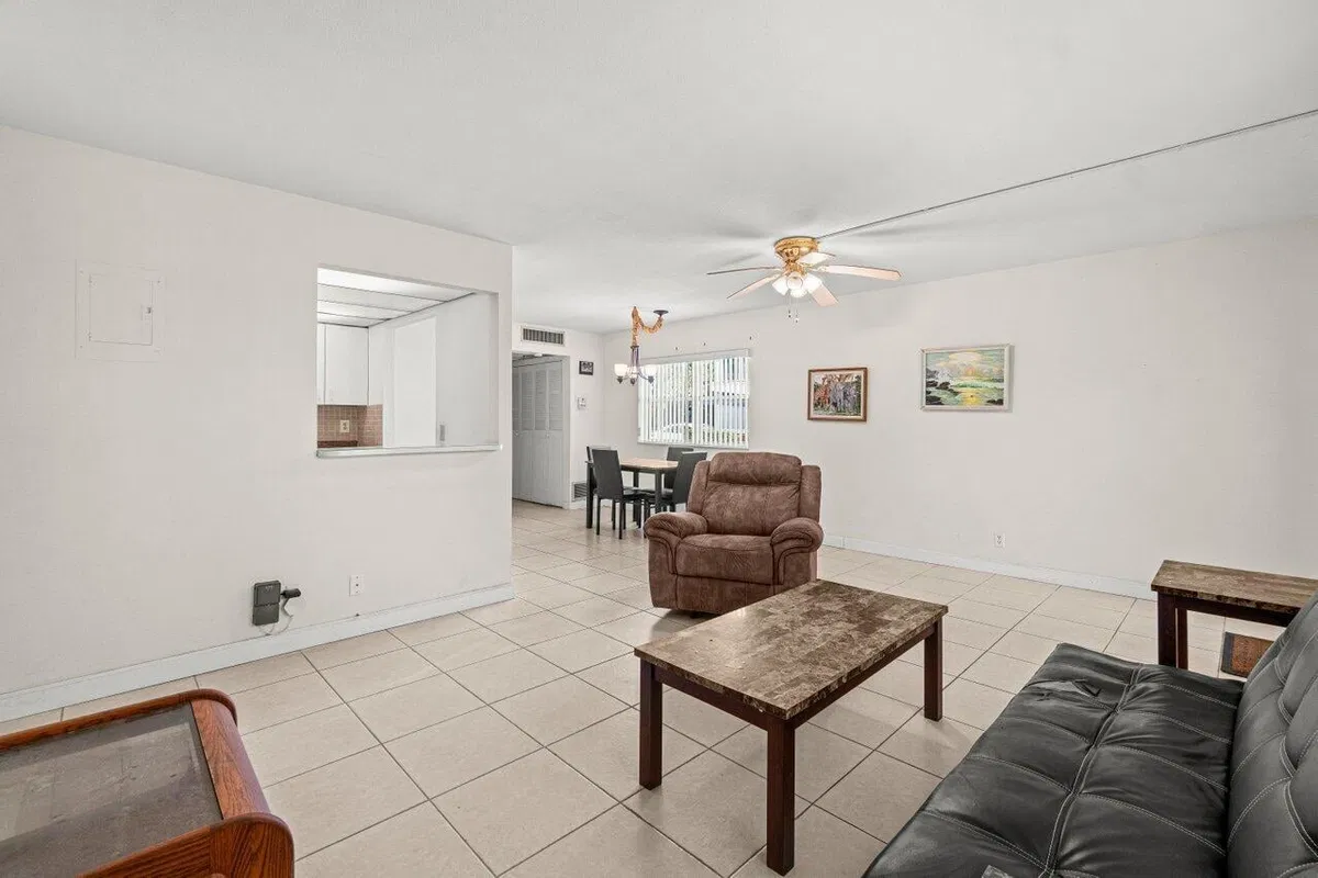 Residence photo 7