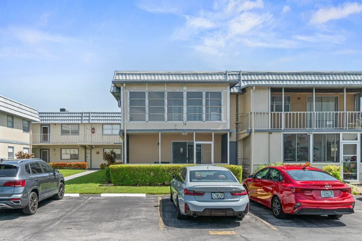 Residence photo 25