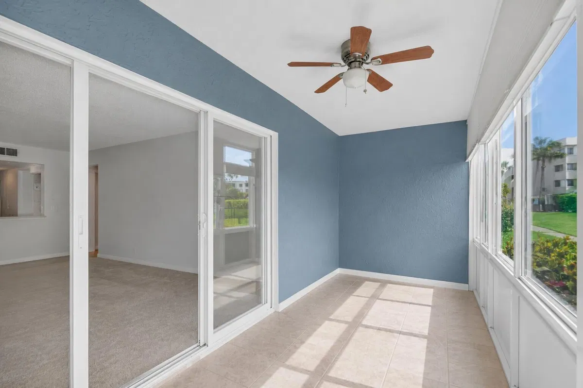 Unit 114 photo 40